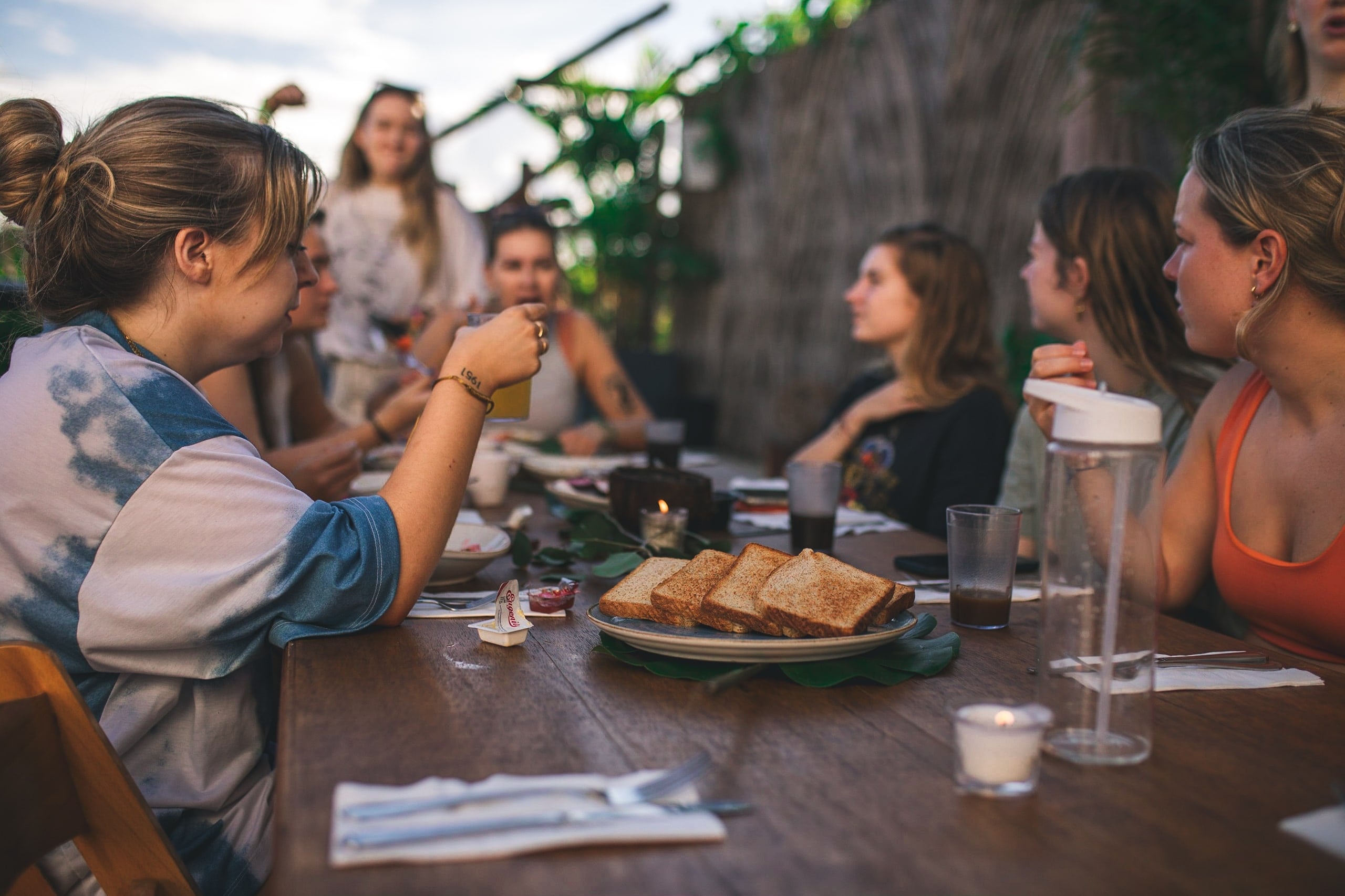 3 Reasons to Solo Travel and Tips for Making Friends