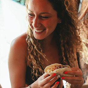 Mayan Monkey eat and drink gallery photo 5