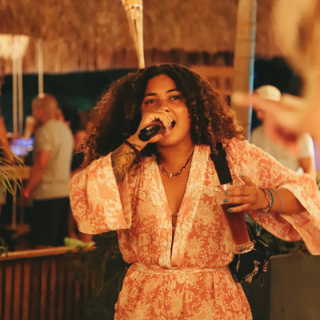KARAOKE NIGHT